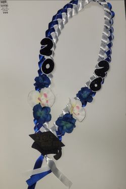 Graduation leis
