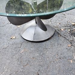 Propeller, coffee table