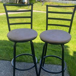2x High Chairs Fare Condition Usable