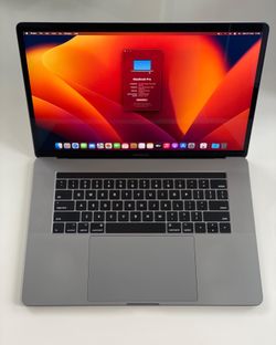 2017 Apple MacBook Pro 15’ i7 16GB Ram 512SSD