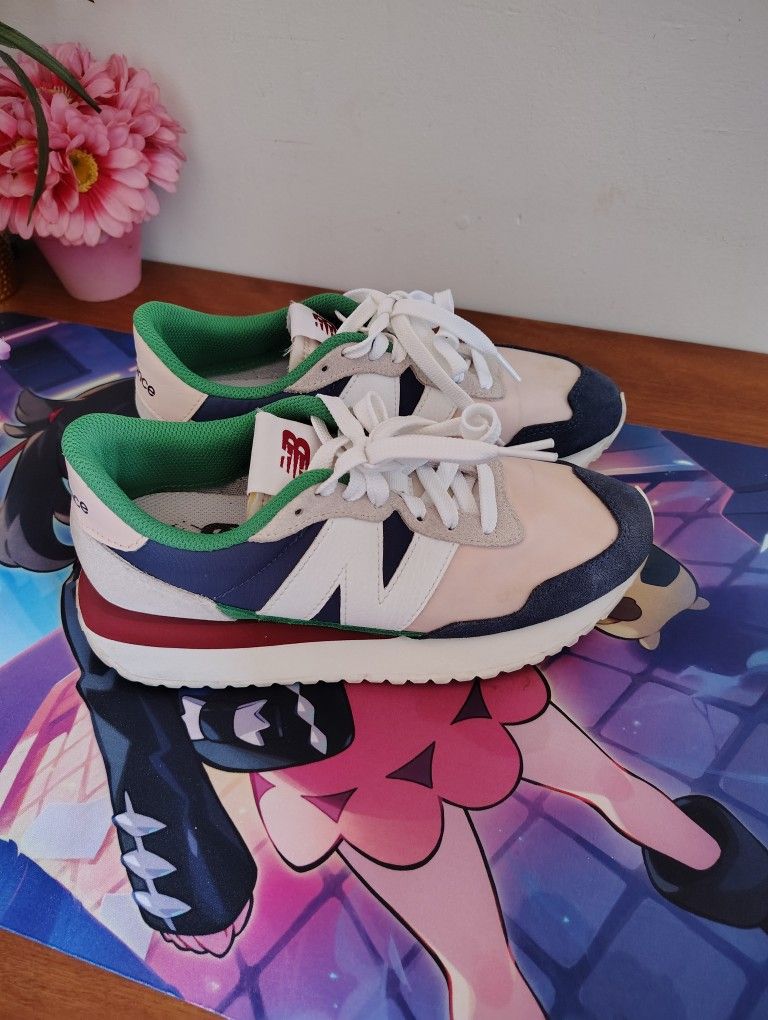 New Balance women's Shoes Sizes 7