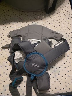 Infantino-Kangaroo pouch