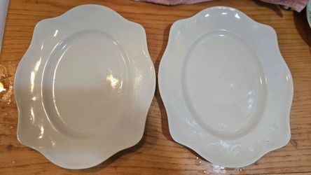 Scalloped White Stoneware Serving Plates / Vanity Trays – Cottage Style
