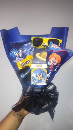 Sonic Graduation Bouquet 