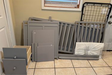 Convertible Baby Crib