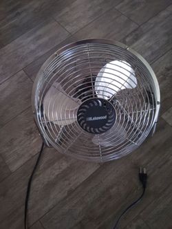 Room fan