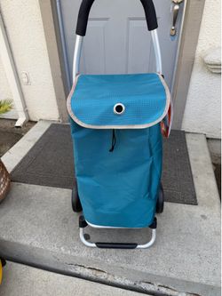 Insulated grocery cart