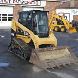06 Caterpillar 247B
