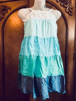 Old Navy Girls Dress. This blue tiered dress has horizontal color blocking in shades of blue and teal.Size 5 T