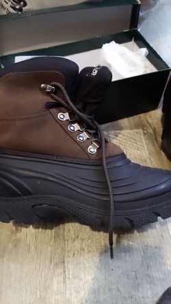 Snow boots