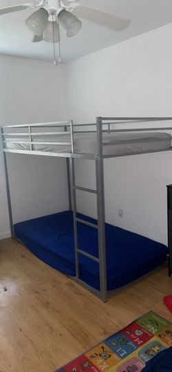 2 Twin Mattresses