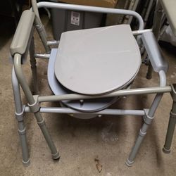 2 Free Portable Toilet Commodes