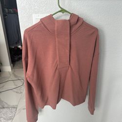 Women’s Vuori Sweatshirt Size Small