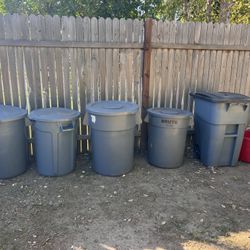 Rubbermaid BRUTE trash cans and Keg Tub party  beverage container TELL ME WHICH ONEs YOU WANT