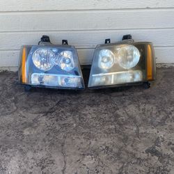 Free Tahoe headlights 07 through 14 come pick them up