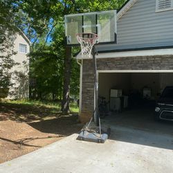 Spalding Indoor/Outdoor Basketball Hoop