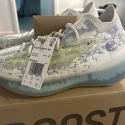 Adidas Yeezy Boost 380 Alien blue Sz9 DS