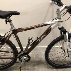 Trek 4500 Mountain Bike Fun Trail Leisure Tuned ReadyRide
