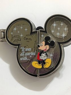 Disney Parks Collector pin