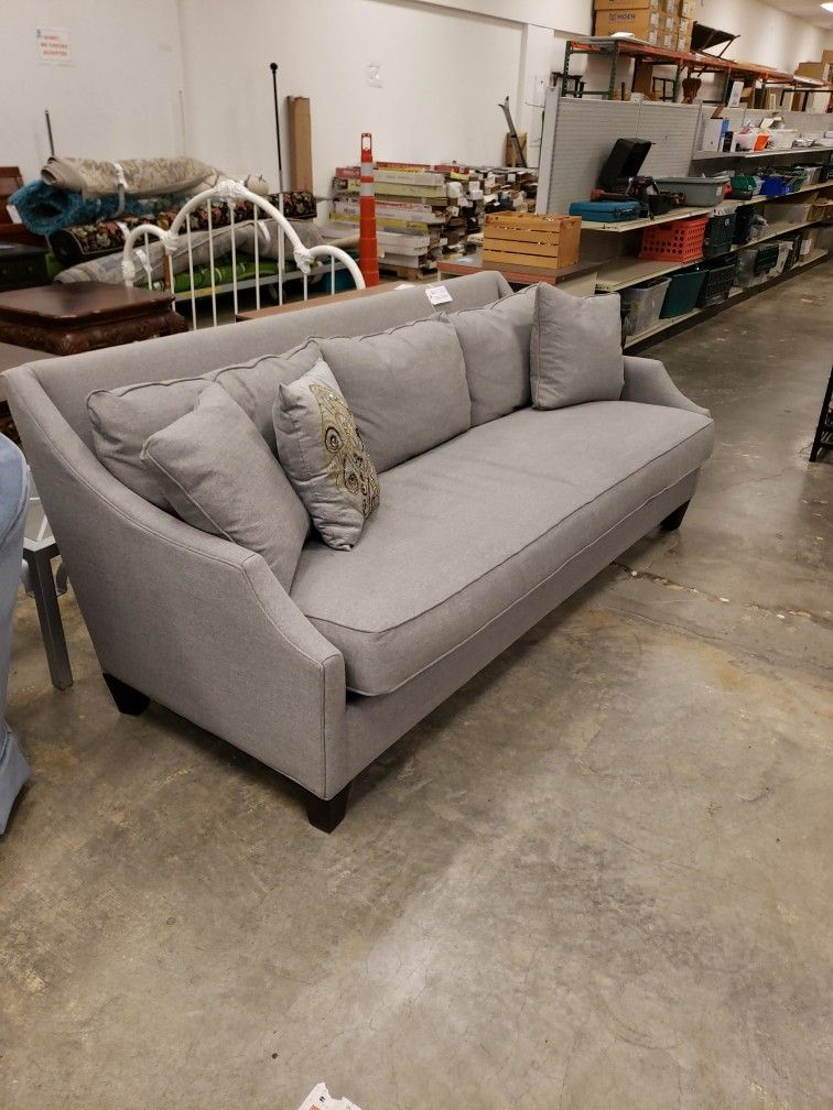 Grey Sofa for Sale in Puyallup, WA OfferUp