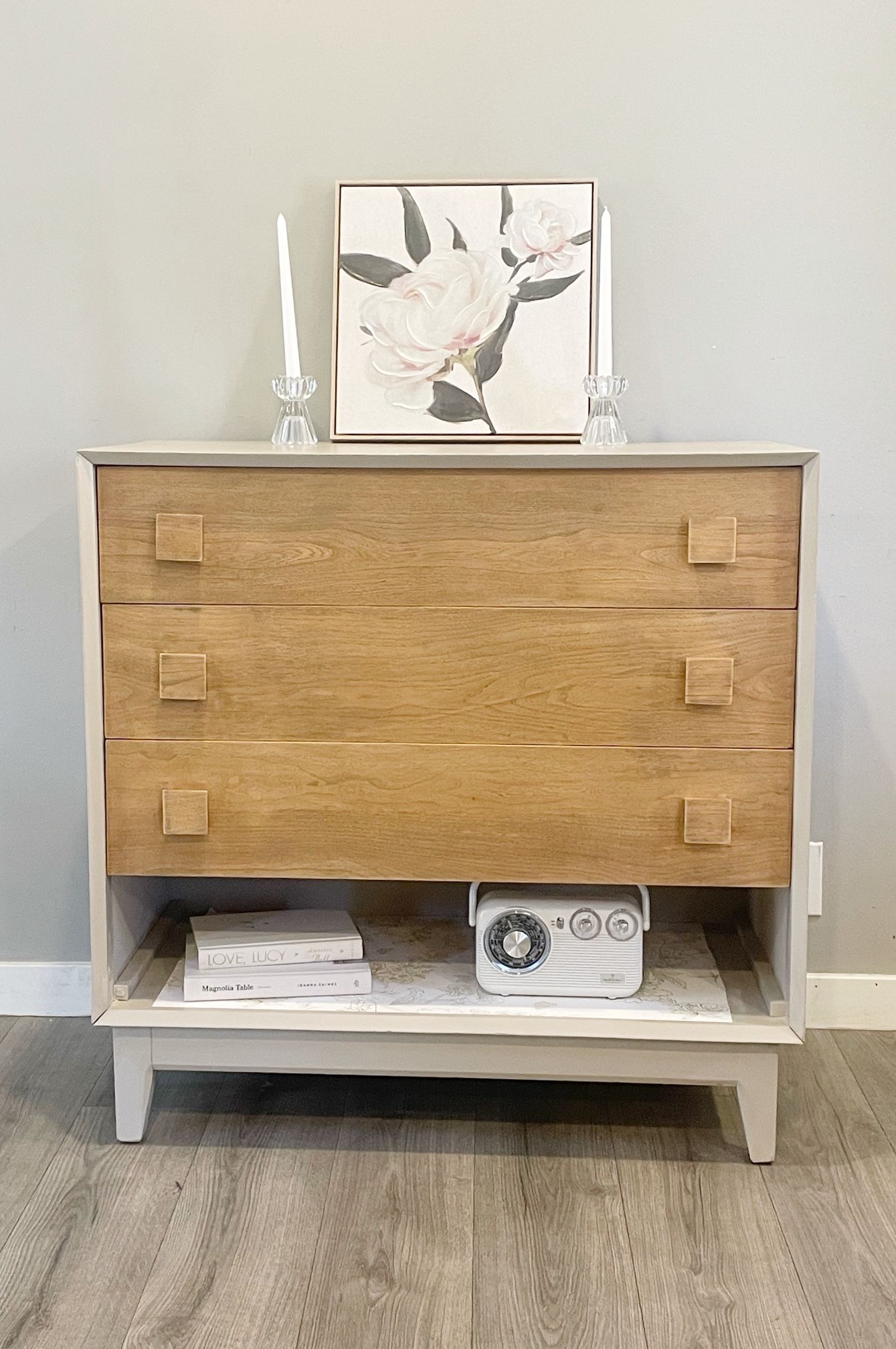 Mcm Dresser