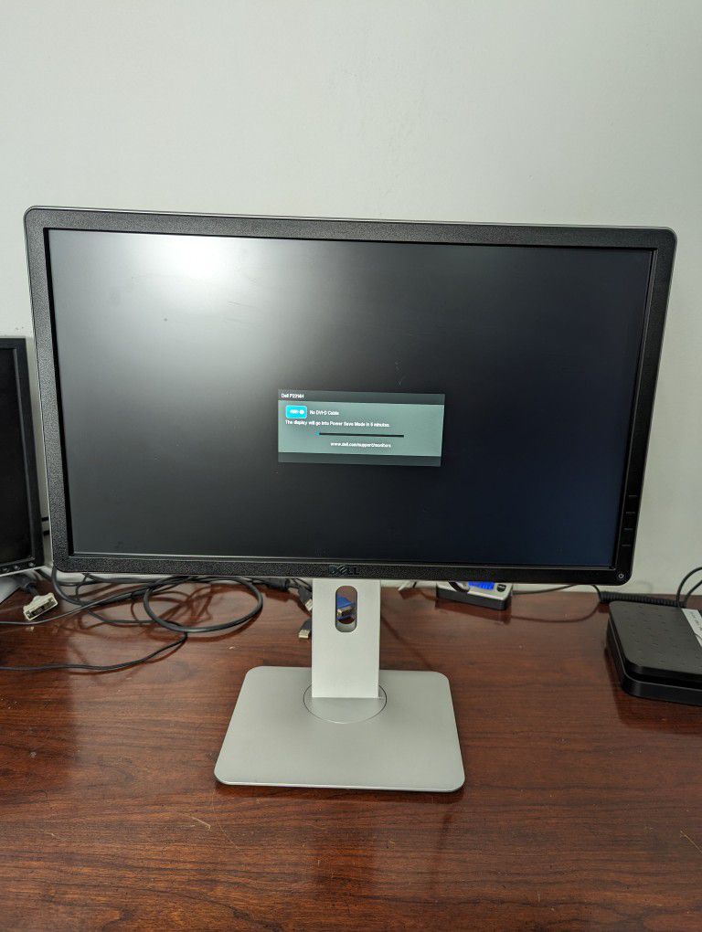 Dell Monitor 21in P2214Hb Dec 2015 and Monitor Arm