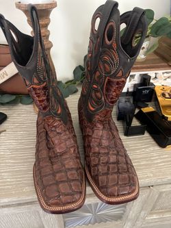 Botas piel de pescado piracus