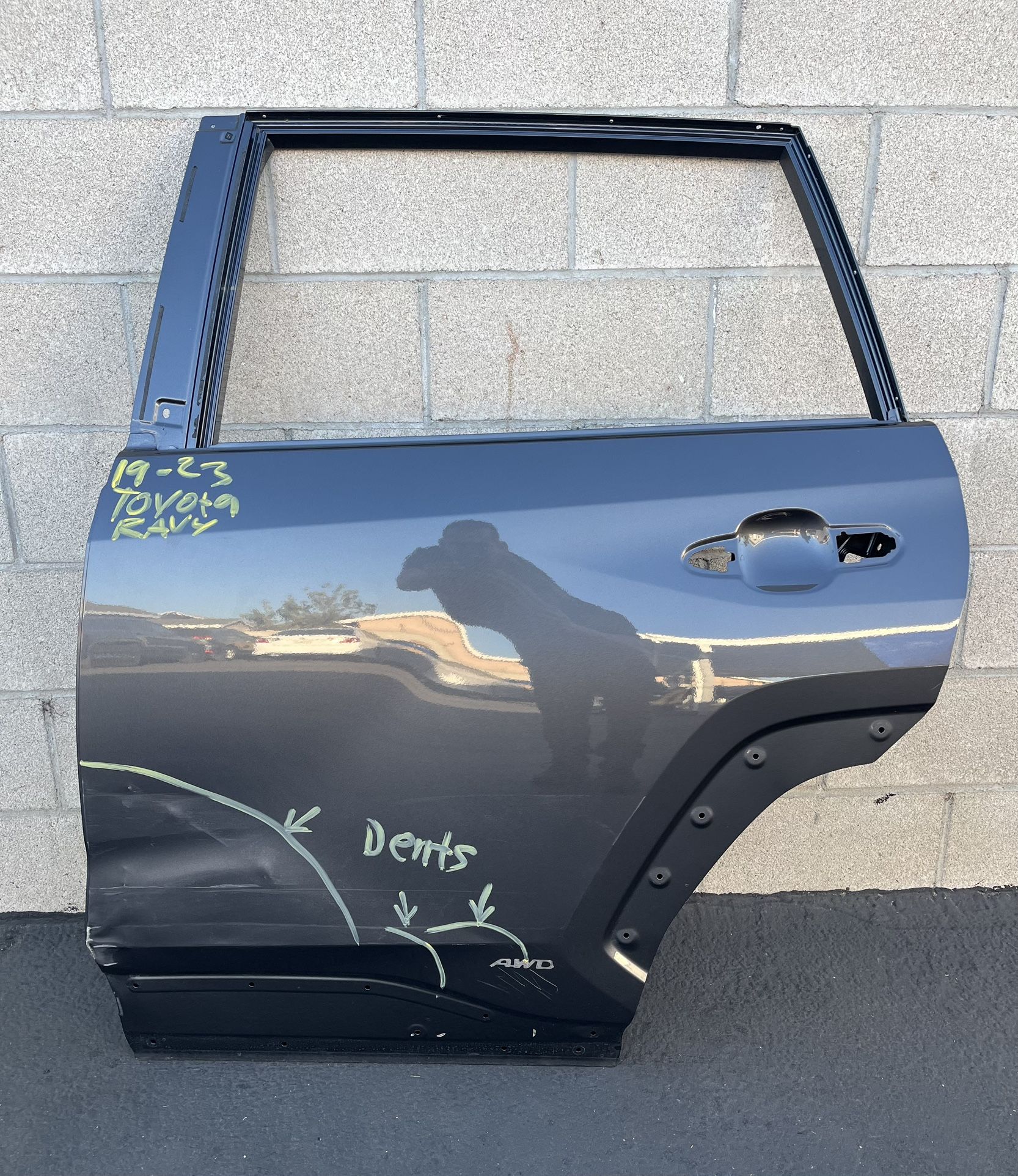 2019-2023 Toyota RAV4 Rav4 Left Rear Door Oem