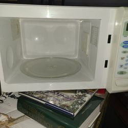 Magic chef microwave