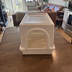 Hop No Mess Rabbit Litter Box