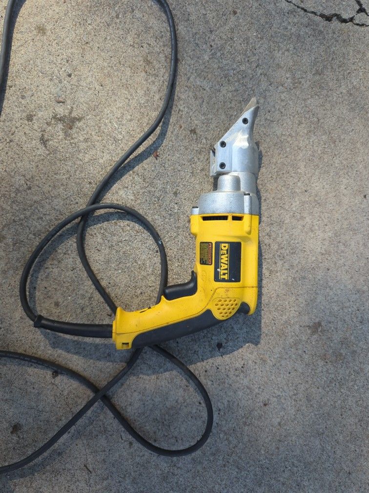 Dewalt 18 Gauge Swivel Head Shear, Electric