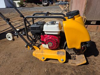 Honda Gas Powered Walk Behind Plate Compactor  GX160