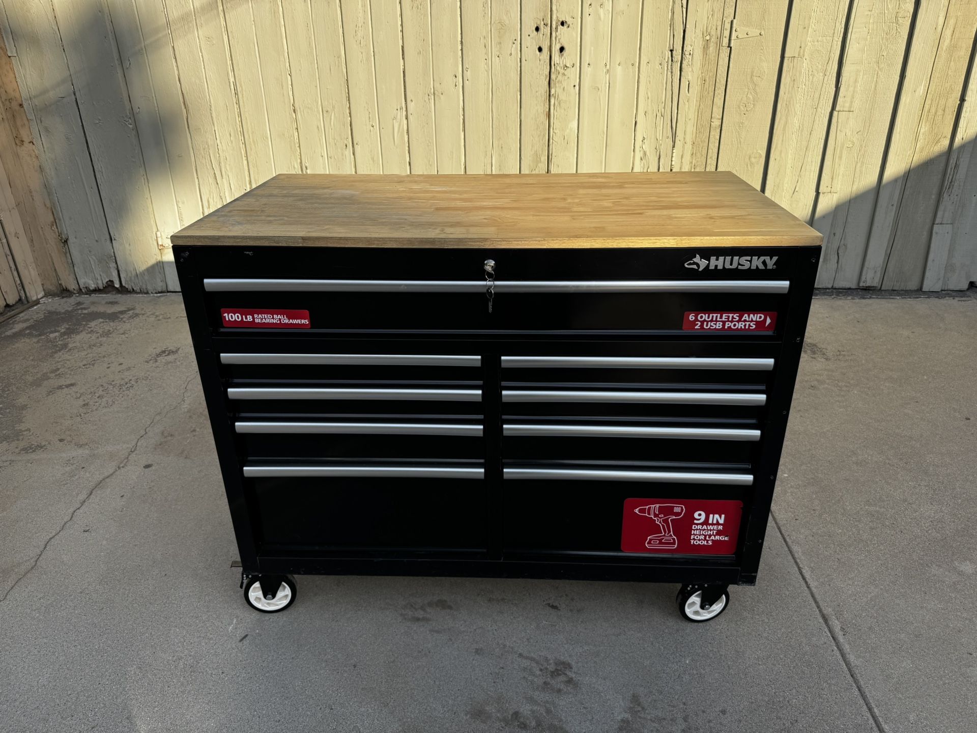 Husky Tool Box 46x25 Inches