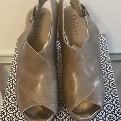 Nicole Miller Wedges