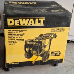DEWALT 3800 PSI 3.5 GPM Cold Water Gas Pressure Washer