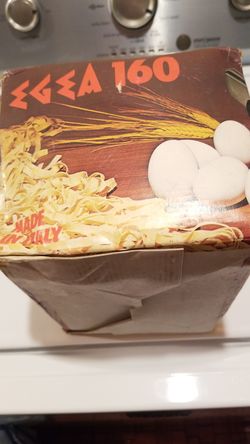 Russo egg noodle maker