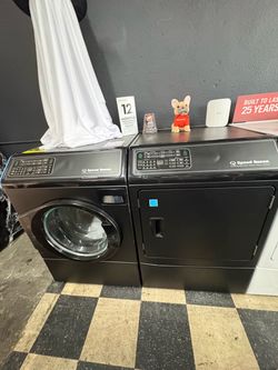Speed Queen FF7 and DF7 Washer and Dryer Set Black