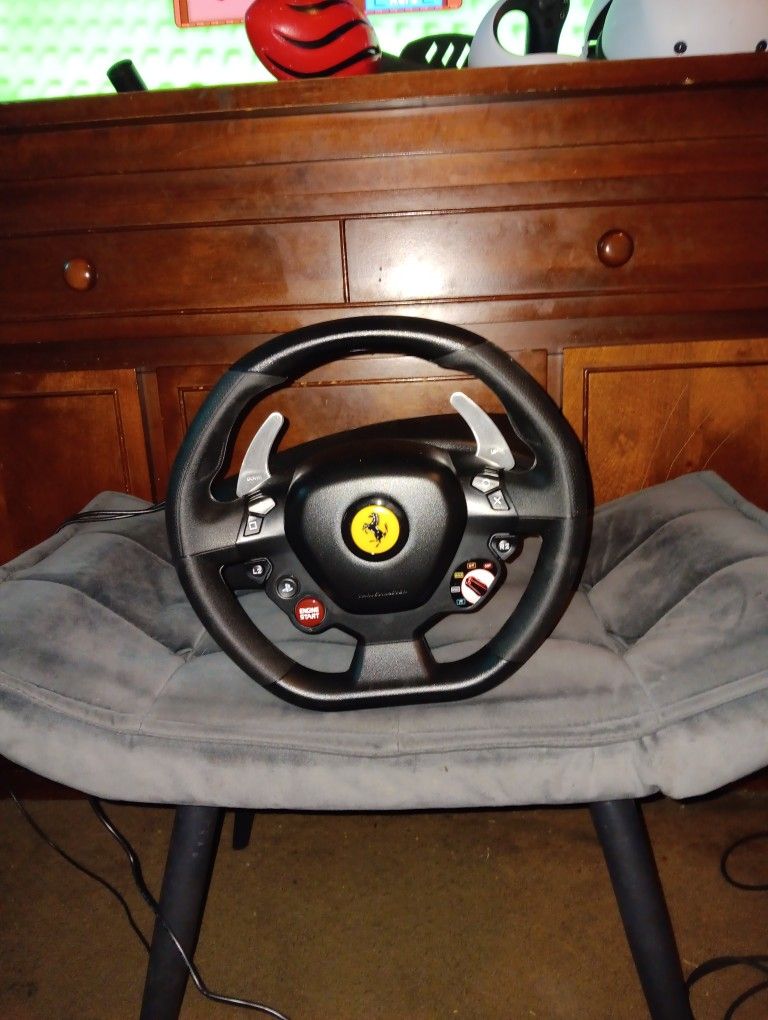 PS5 Or PS4 Steering wheel and petals