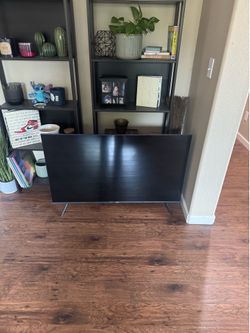 55 Inch Smart TV