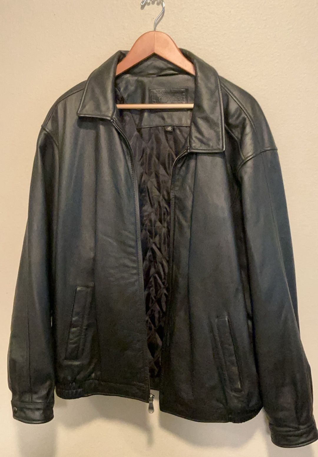 Croft And Barrow Men’s Genuine Leather Jacket