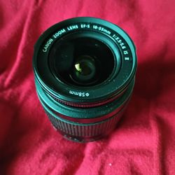 Canon EF-S 18-55mm f/3.5-5.6 IS II Lens