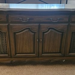 Traditional Storage Sideboard Furniture Piece