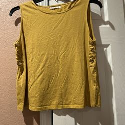 Women’s Top Size L