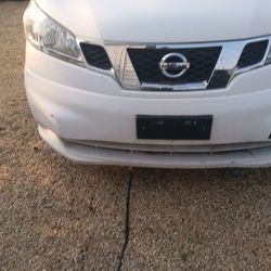 Nissan Mini Van 2018