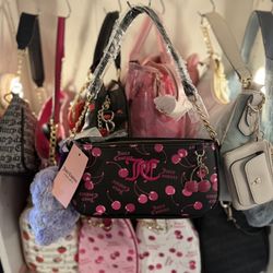 JUICY COUTURE CHERRY ON TOP SHOULDER BAG