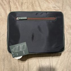 Tough Love + Carry Hanging Toiletry Bag | Travel Organizer w/ Clear Zip Pockets | New  ⸻  Description  Brand new Tough Love + Carry (TL+C) hanging toi