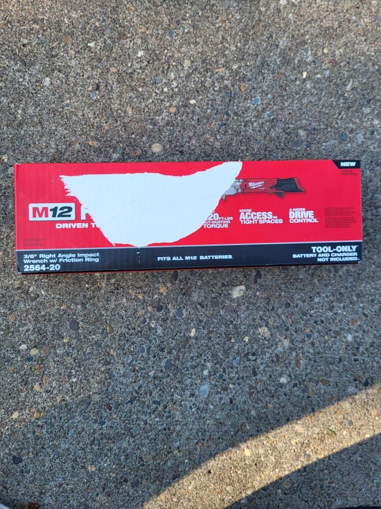 Milwaukee M12 Right Angle 3/8