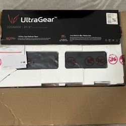 Ultra gear monitor its black 31.5”/80 cm Diagonal