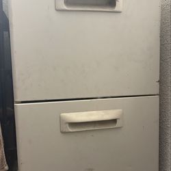 Moving Out! Great Furniture - Pick Up May 15-20