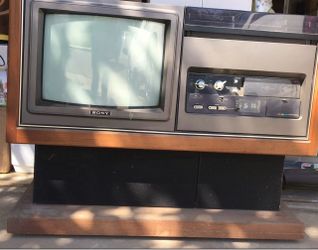 1980s Sony Trinitron Wood Console